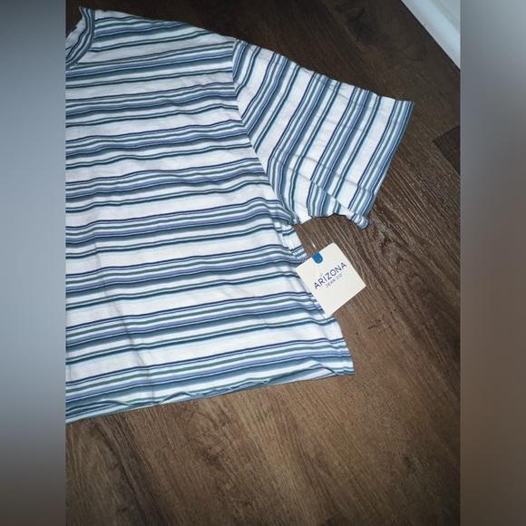 NWT Arizona Boxy Cut Ivory Tee - Picture 2 of 5